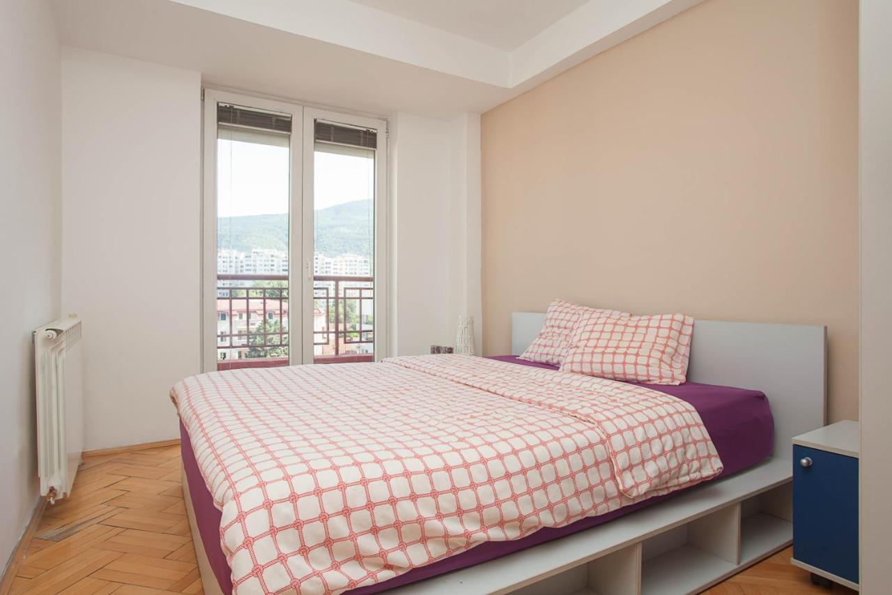 Red Apartment Skopje Exterior foto